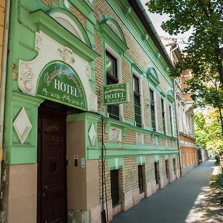 Budapest Garden Hotel บูดาเปสต์ ภายนอก รูปภาพ